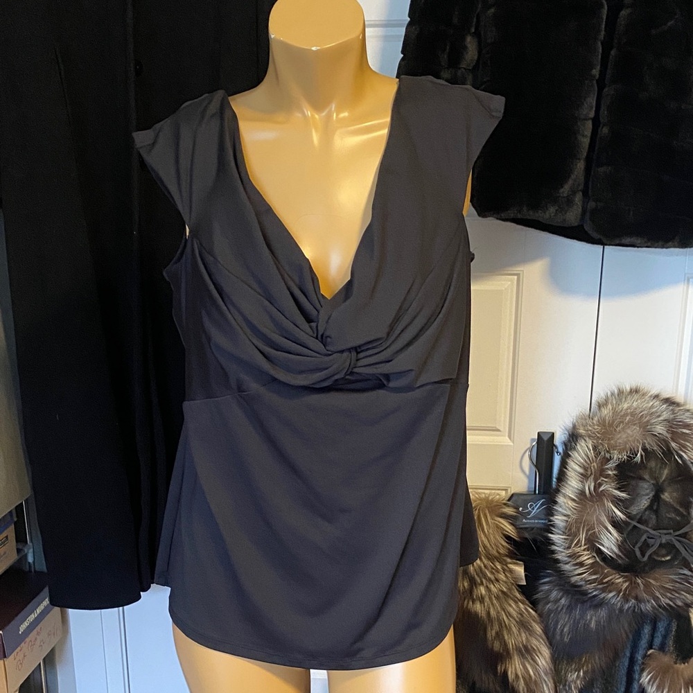 Penningtons black Twist Front sleeveless top. Perfect for dress or casual. NWT